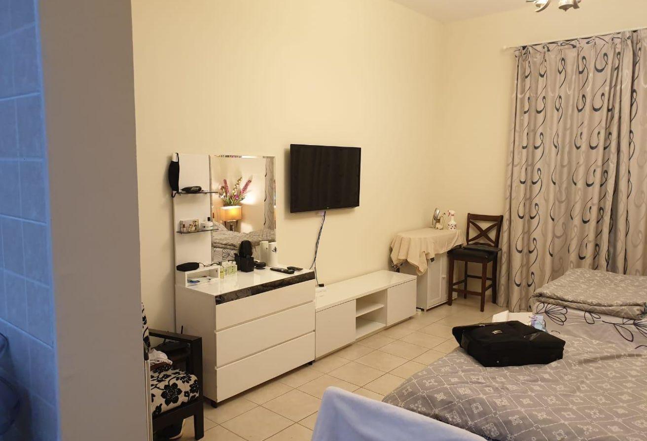 FULLY FURNISHED STUDIO WITH BALCONY photo 4