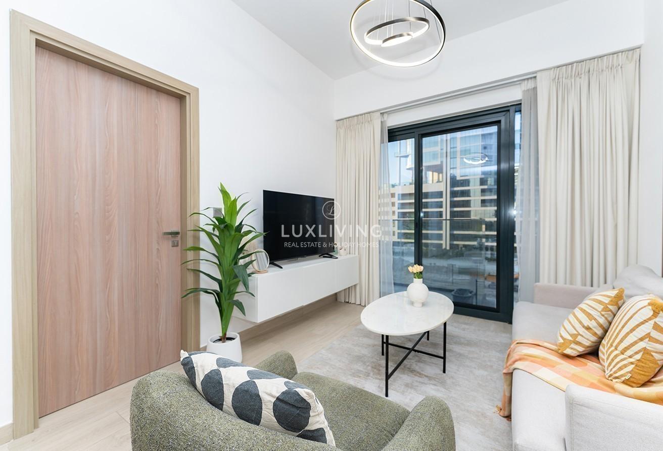 Downtown Skyline View | Fully Furnished | Vacant photo 12