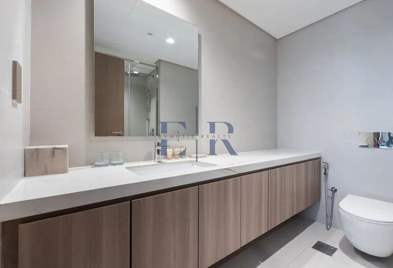 SPACIOUS UNIT / NO AGENT photo 6