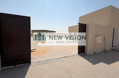 Warehouse - Studio - 1 for rent in Al Sajaa Industrial - Al Sajaa - Sharjah