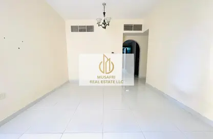 Apartment - 2 Bedrooms - 2 Bathrooms for rent in Muwailih Building - Muwaileh - Sharjah