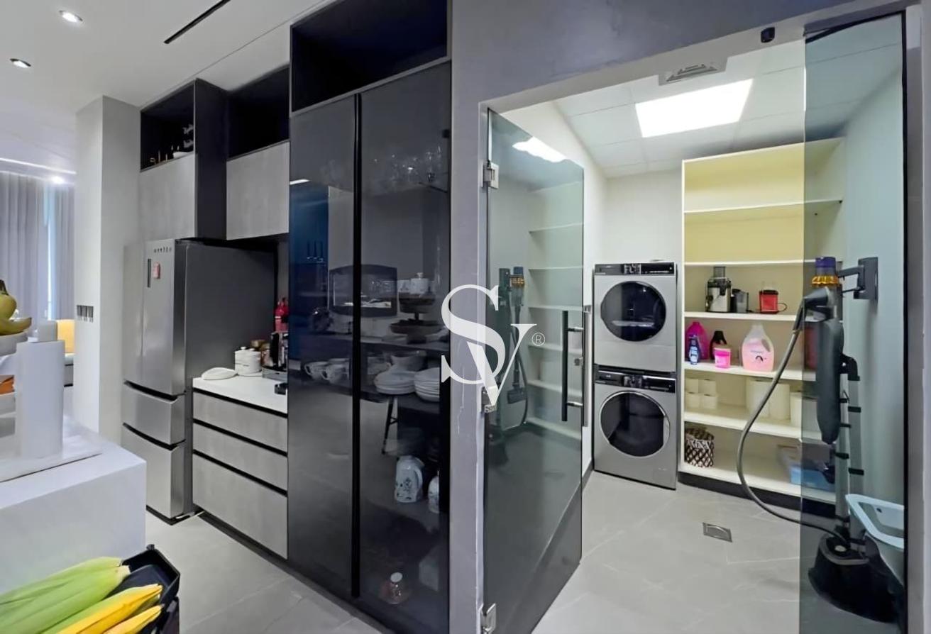 Ultra Luxury | Furnished | Prime JLT | Spacious photo 11