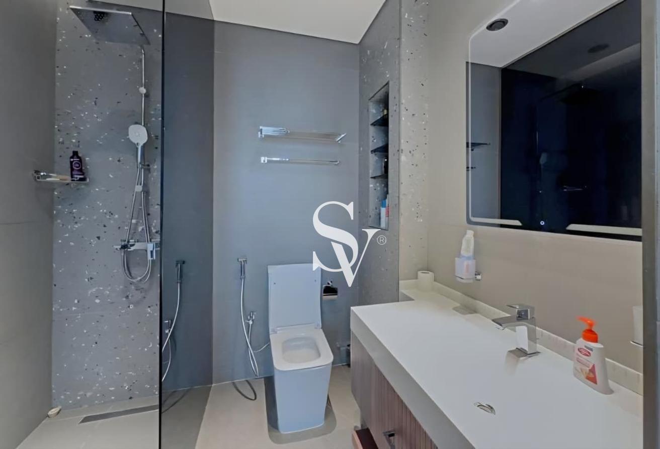 Ultra Luxury | Furnished | Prime JLT | Spacious photo 8
