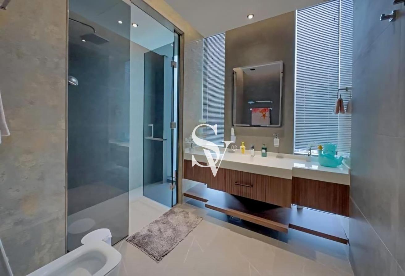 Ultra Luxury | Furnished | Prime JLT | Spacious photo 12
