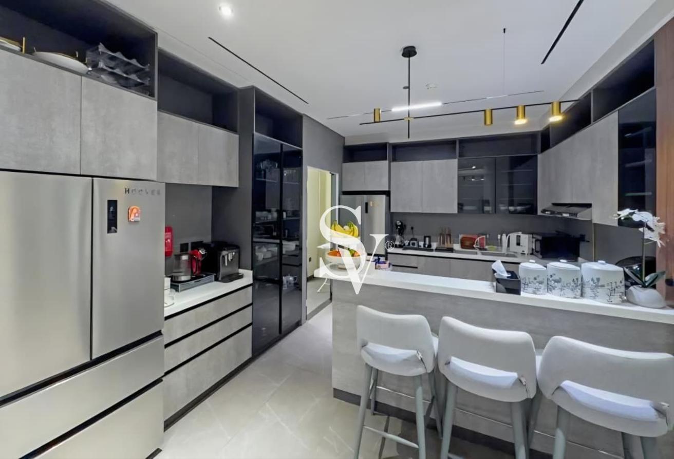 Ultra Luxury | Furnished | Prime JLT | Spacious photo 9