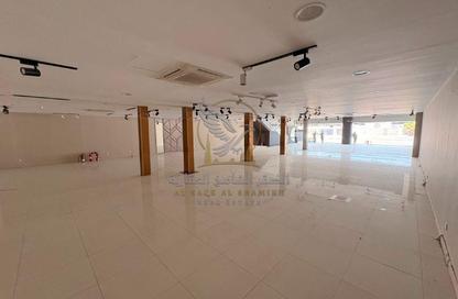 Show Room - Studio - 2 Bathrooms for rent in Industrial Area 4 - Sharjah Industrial Area - Sharjah