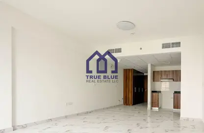 شقة - 1 حمام للايجار في غرب - مارينا مساكن المرحلة 3 - قرية الحمرا - رأس الخيمة