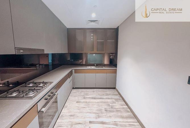 Brand New | Closed Kitchen | Top Floor photo 3