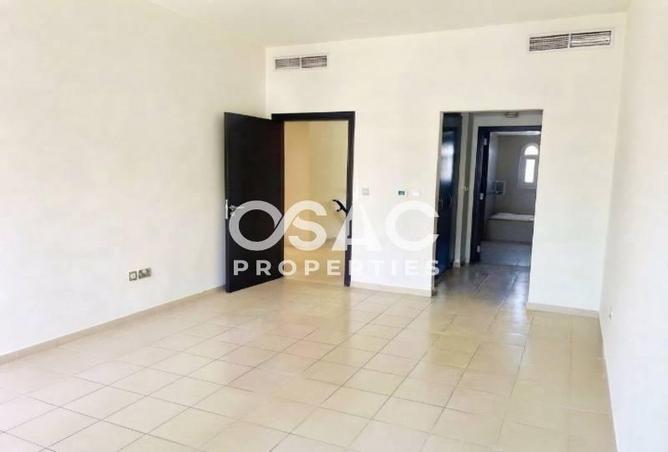111404598 - Property Image 2
