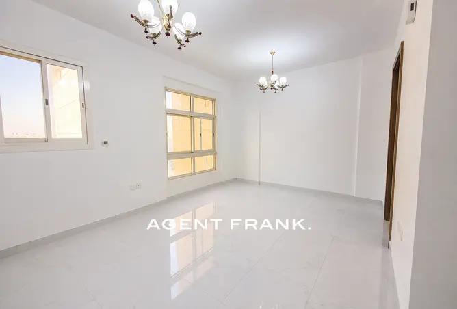 150005929 - Property Image 2