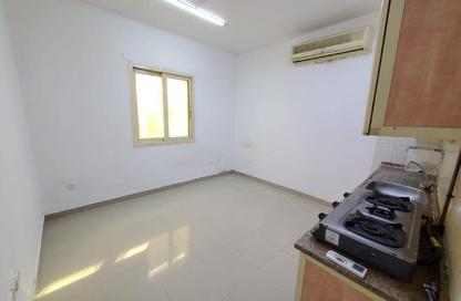 Apartment - Studio - 1 Bathroom for rent in Fire Station Road - Muwaileh - Sharjah