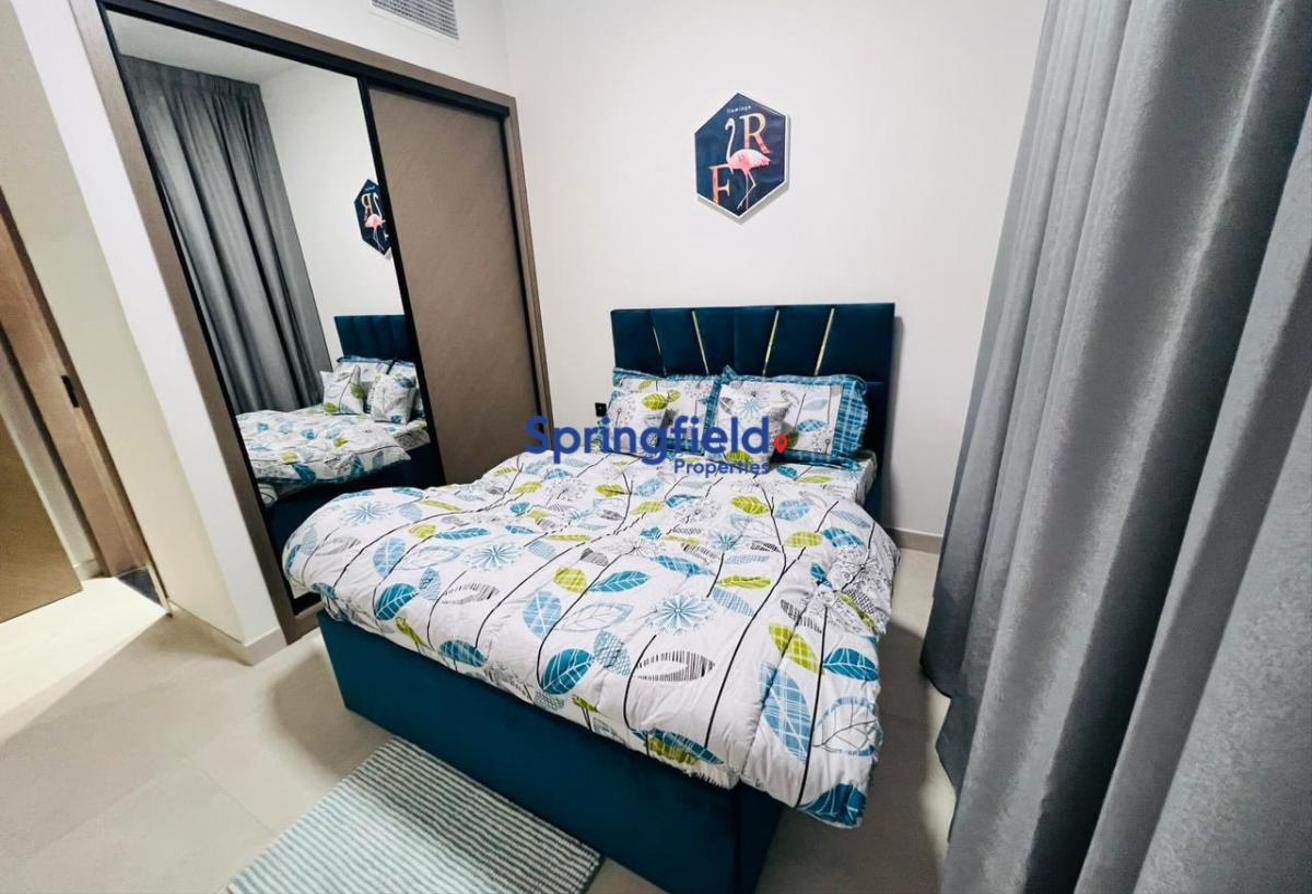 High Floor | Furnished | Vacant photo 5