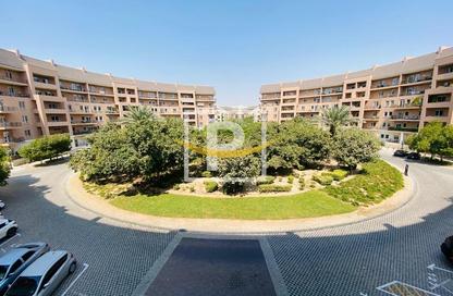Apartment - 1 - 1 for sale in Shakespeare Circus 1 - Shakespeare Circus - Motor City - Dubai
