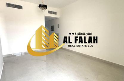 شقة - غرفة نوم - 2 حمامات للايجار في مجمع مويلح - تجارية مويلح - الشارقة شقة - غرفة نوم - 2 حمامات للايجار في مجمع مويلح - تجارية مويلح - الشارقة