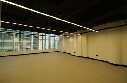 Office Space - Studio - 1 Bathroom for rent in Clover Bay Tower - Business Bay - Dubai
