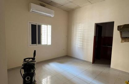 Apartment - Studio - 1 for rent in Family Building - Al Nabba - Sharjah