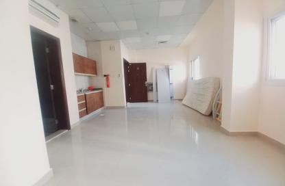 Apartment - Studio - 1 Bathroom for rent in Fire Station Road - Muwaileh - Sharjah