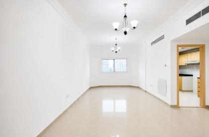 Apartment - 1 - 2 for rent in Al Nada Tower - Al Nahda - Sharjah
