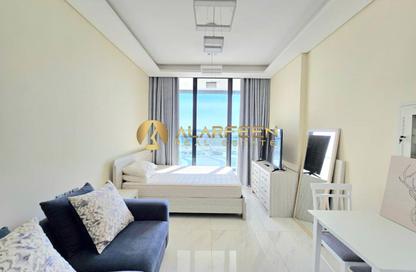 Apartment - Studio - 1 Bathroom for rent in Samana Golf Avenue - Dubai Studio City - Dubai