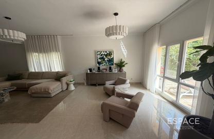 Villa - 6 Bedrooms - 5 Bathrooms for rent in Meadows 5 - Meadows - Dubai