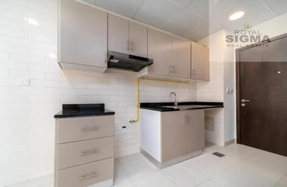 Apartment - Studio - 1 for rent in Bayt Al Rigga 01 - Al Rigga - Deira - Dubai