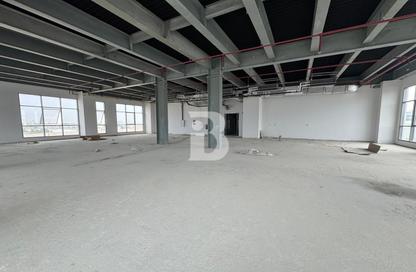 Retail - Studio for rent in Phase 2 - Dubai Investment Park (DIP) - Dubai