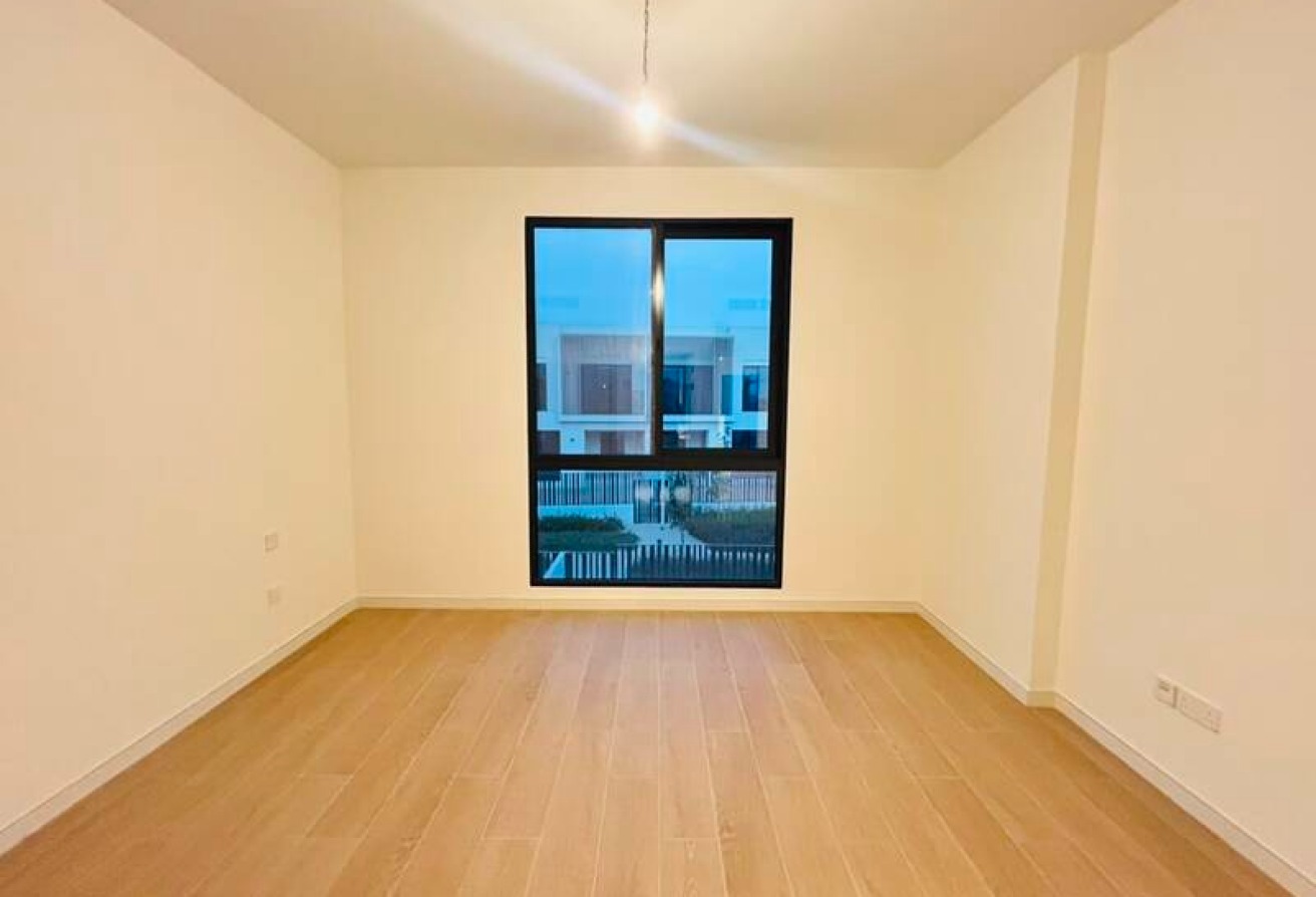BRAND NEW 3BR + MAID | VASTU | PARK & POOL gallery image