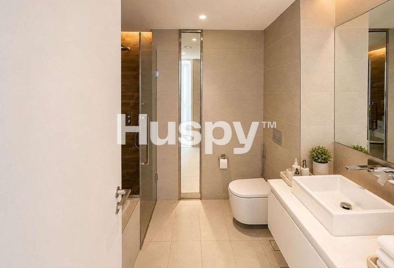 High Floor | Sea View | Maids Room photo 7