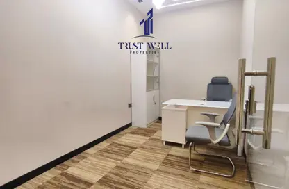 مركز أعمال - استوديو - 4 حمامات للايجار في بناية دار السلام - شارع الكورنيش - أبوظبي مركز أعمال - استوديو - 4 حمامات للايجار في بناية دار السلام - شارع الكورنيش - أبوظبي