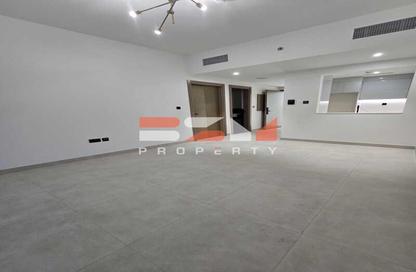 Apartment - 1 - 2 for rent in Binghatti Creek - Al Jaddaf - Dubai