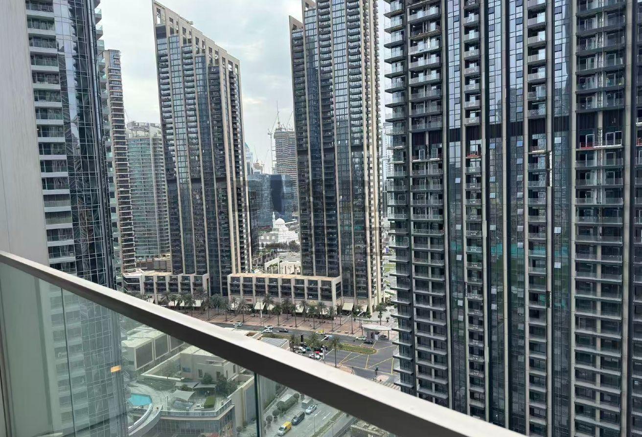 Vacant | City Skyline Views | Unfurnished