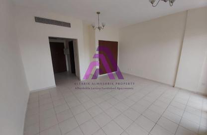 Apartment - Studio - 1 Bathroom for rent in Building T06 - Spain Cluster - International City - Dubai