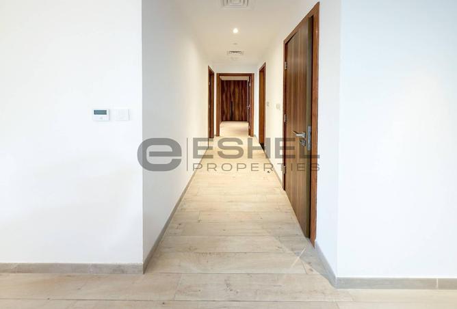 83666733 - Property Image 3