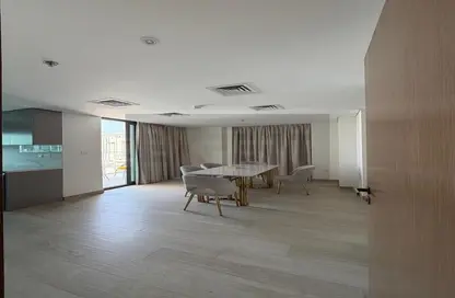 شقة - 2 غرف نوم - 2 حمامات للايجار في عزيزي فواد ريزيدنس - 2 مدينة دبي الطبية - الجداف - دبي