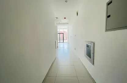 Apartment - Studio - 1 Bathroom for rent in Binghatti Sapphires - Dubai Silicon Oasis - Dubai