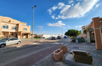 Villa - 2 - 3 for sale in Arabian Style - Al Reef Villas - Al Reef - Abu Dhabi