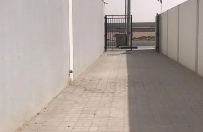 مستودع - استوديو - 2 حمامات للايجار في السجع إس - الصجعة - الشارقة