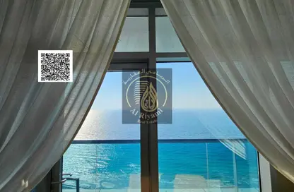 شقة - 3 غرف نوم - 4 حمامات للايجار في مساكن كورنيش عجمان - طريق كورنيش عجمان - عجمان