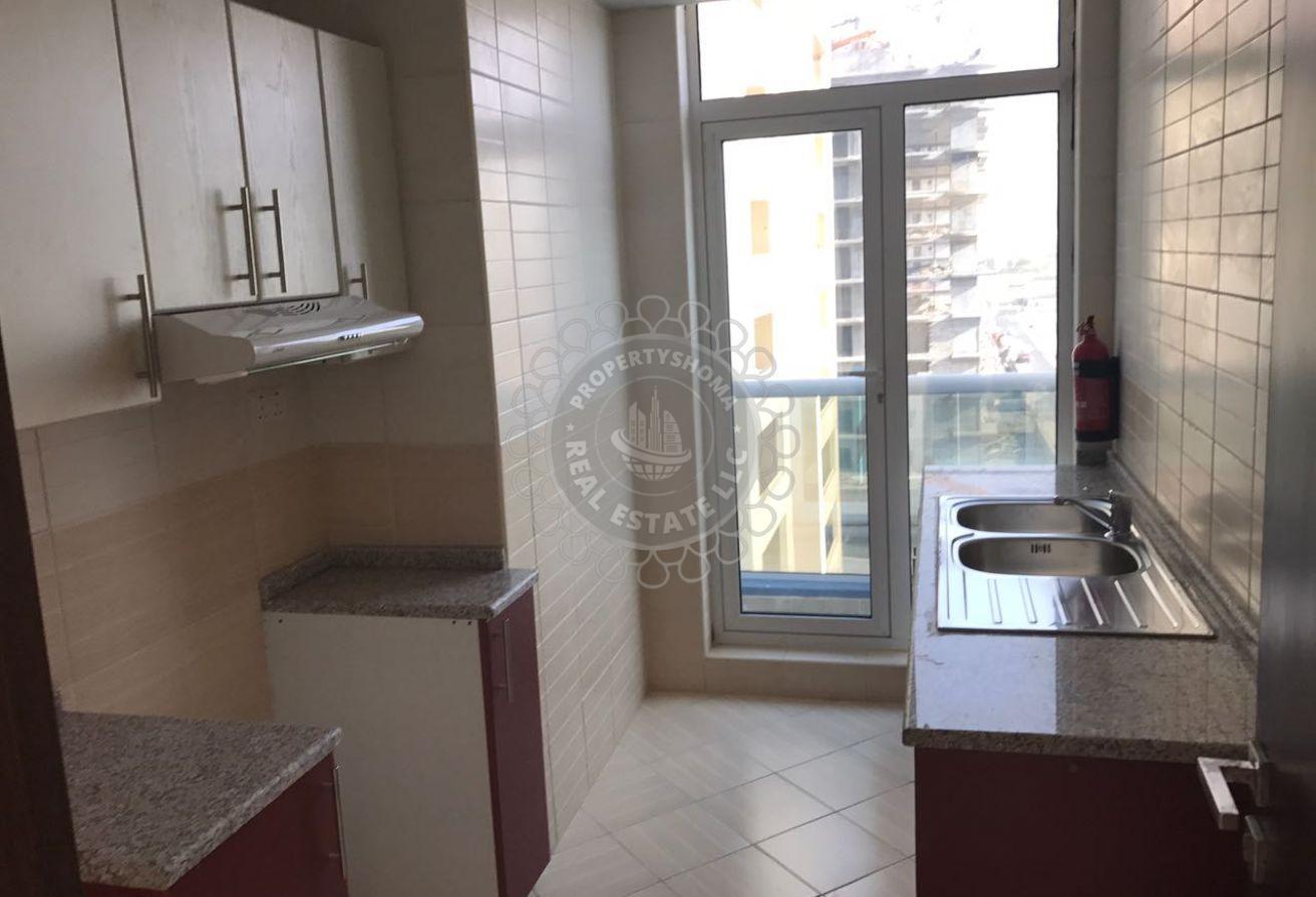 1BR High Floor |Vacant | Community View photo 8