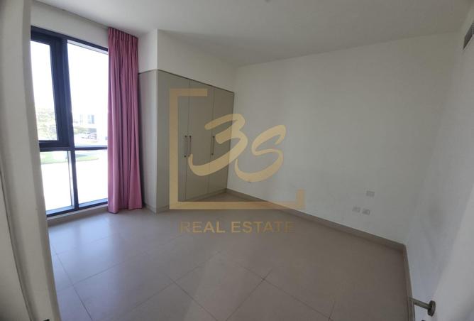 120654585 - Property Image 3