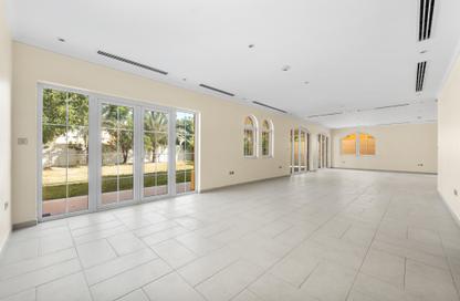 Villa - 5 Bedrooms - 6 Bathrooms for rent in Jumeirah Park Homes - Jumeirah Park - Dubai