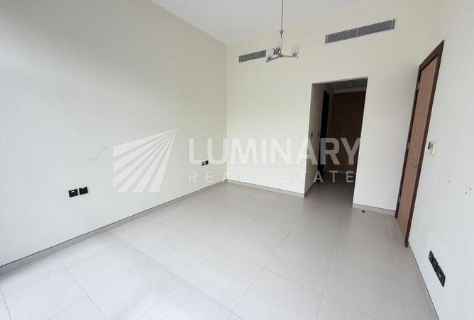 71143050 - صورة العقار 3