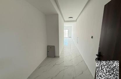 Apartment - 1 Bedroom - 2 Bathrooms for rent in Al Mowaihat 1 - Al Mowaihat - Ajman