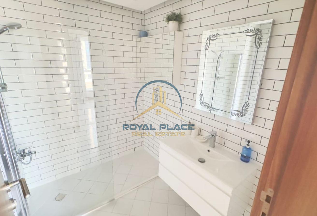 LUXURY|FULLY FURNISHED|CLOSE TO TRAM photo 6