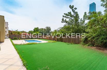 Villa - 4 Bedrooms - 5 Bathrooms for sale in Garden Hall - Mediterranean Clusters - Jumeirah Islands - Dubai