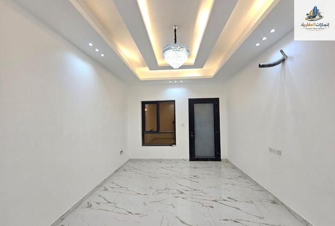 67072323 - Property Image 3