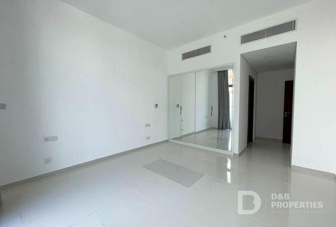 73844219 - Property Image 3