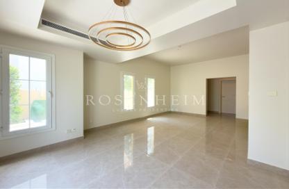 Villa - 3 Bedrooms - 3 Bathrooms for rent in Springs 2 - The Springs - Dubai