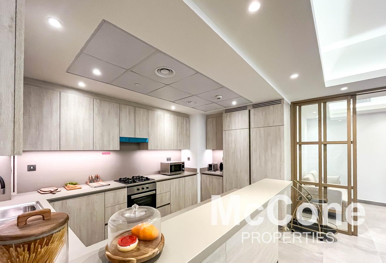 Fully Furnished | Chiller Free | Prime Location photo 6