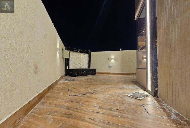 73878201 - Property Image 3